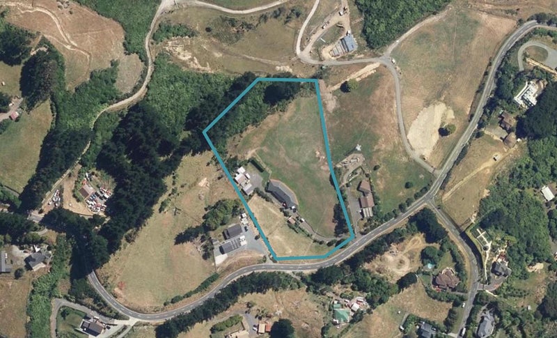 76 Sweetacres Drive, Belmont, Lower Hutt - Carousel 1