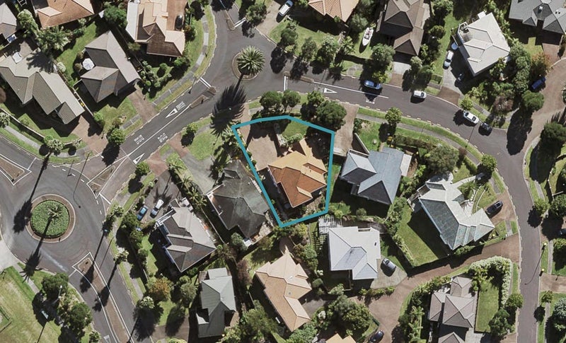 5 Mandeville Place, Unsworth Heights, Auckland - Carousel 1