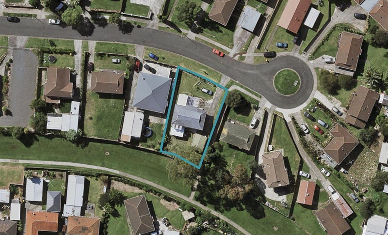 13 Caserta Place, Clover Park, Auckland - Carousel 1