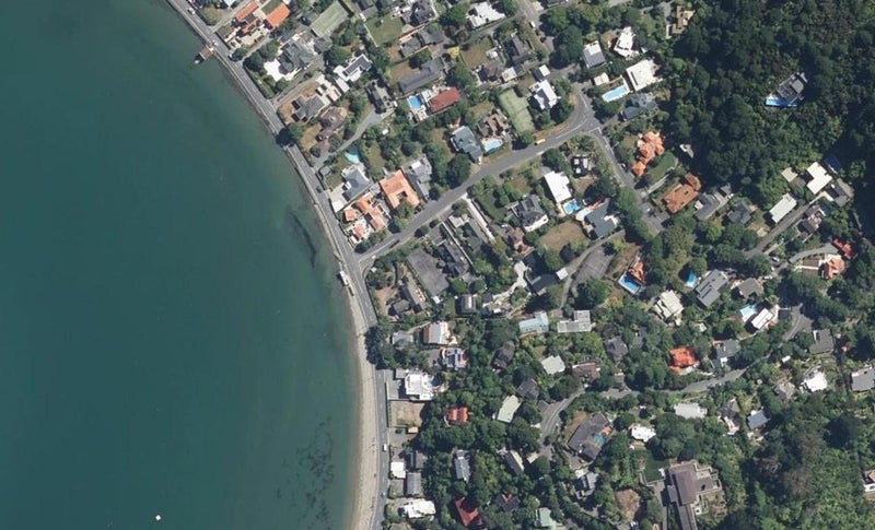 4 Cheviot Road, LOWRY BAY, LOWER HUTT - Carousel 1