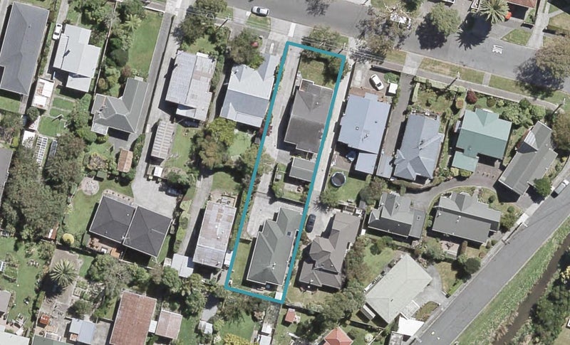 1/28 Norton Park Avenue, Fairfield, Lower Hutt - Carousel 1