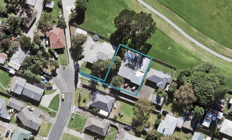 21 Martin Place, Kelston, Auckland - Carousel 1