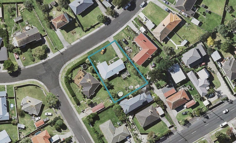 2 Philomel Crescent, Bayswater, Auckland - Carousel 1