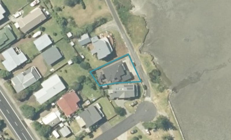 8 Bay View Terrace, Tairua, Tairua - Carousel 1