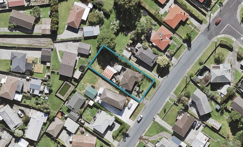 87 Farquhar Road, Glendene, Auckland - Carousel 1