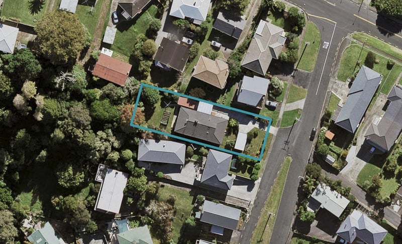 3 Howard Road, Northcote, Auckland - Carousel 1