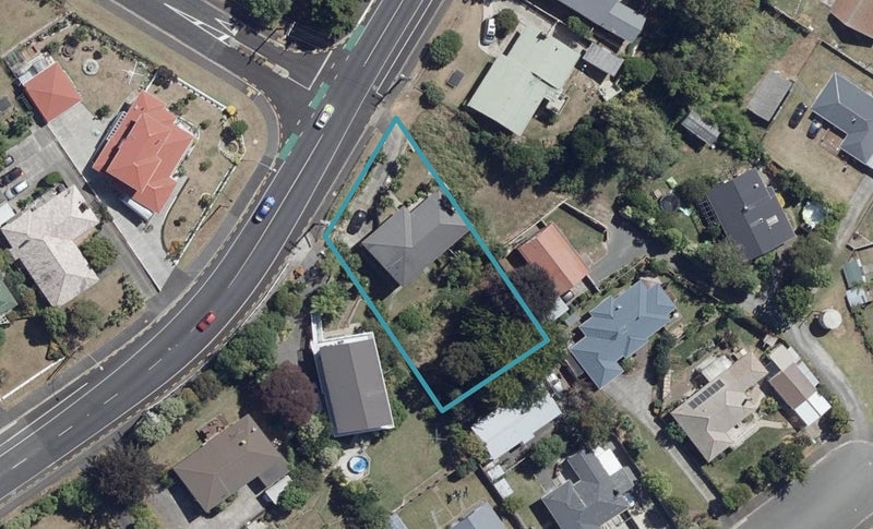 37 Forest Lake Road, Forest Lake, Hamilton - Carousel 1
