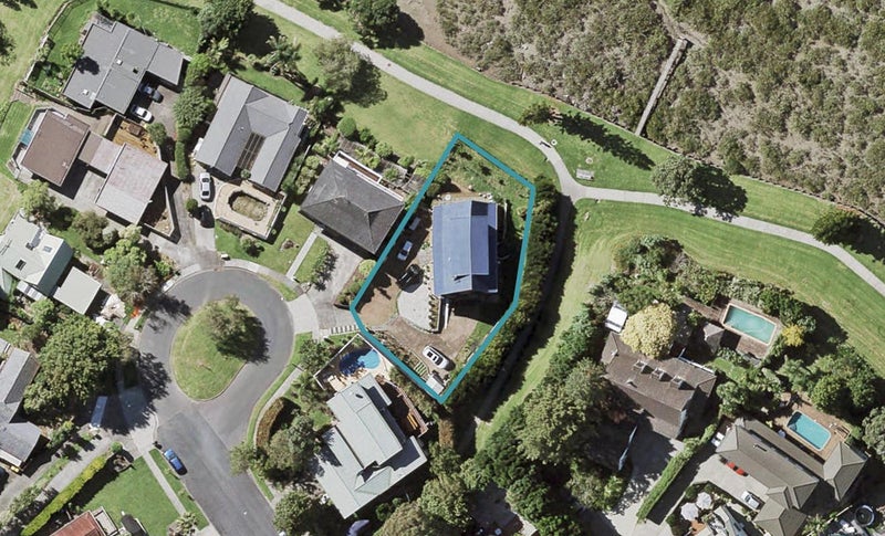 7 Estelle Place, Farm Cove, Auckland - Carousel 1
