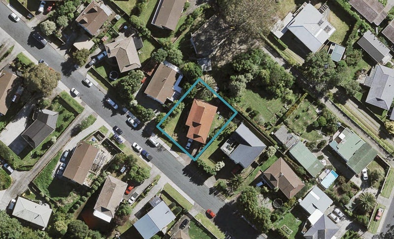 7 Sungrove Rise, Sunnyvale, Auckland - Carousel 1