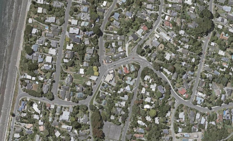 36 Poplar Avenue, Raumati South, Paraparaumu - Carousel 1