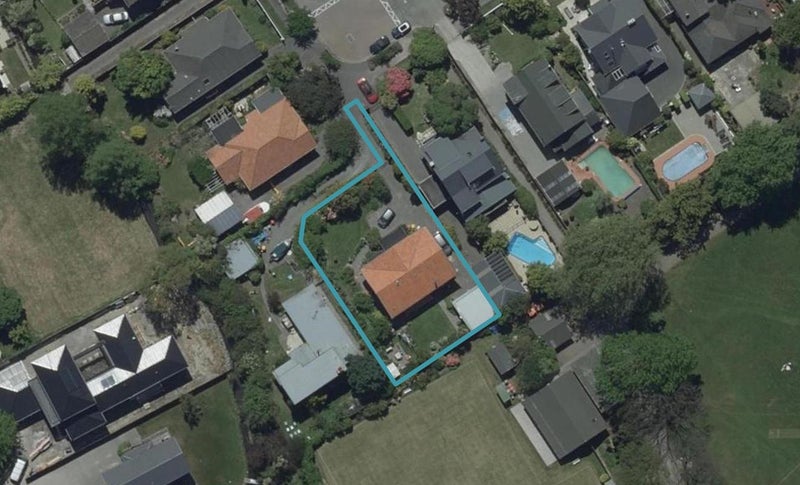 99 St Andrews Square, Strowan, Christchurch - Carousel 1