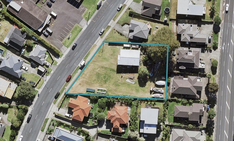 449 Old Te Atatu Road, Te Atatu Peninsula, Auckland - Carousel 1