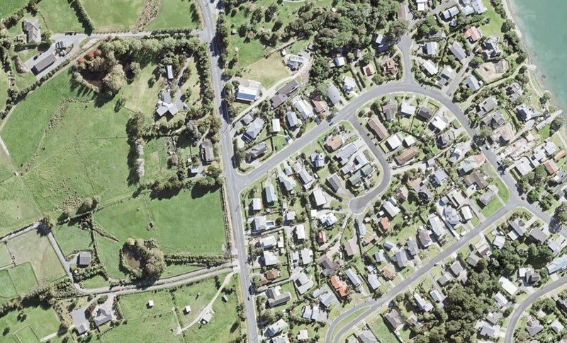 6 Mariners Grove, Algies Bay, Warkworth - Carousel 1