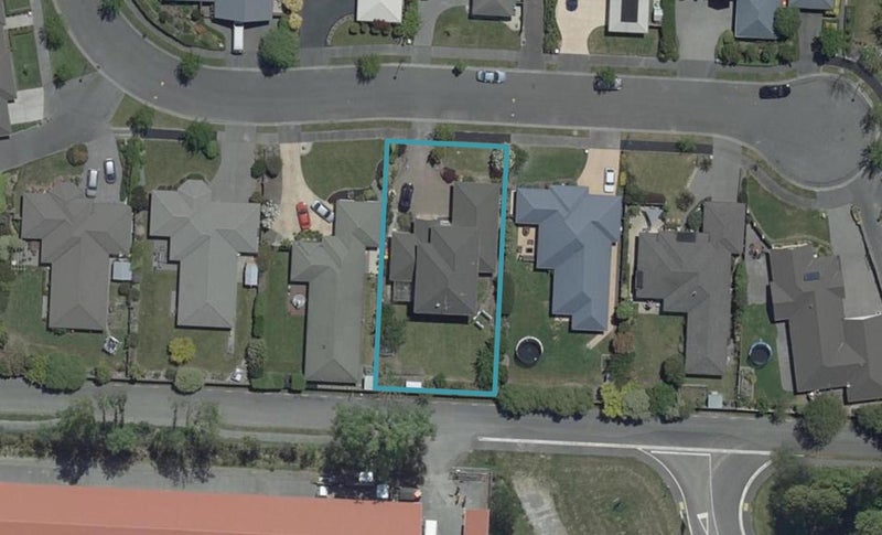 50 Aylsham Lane, Casebrook, Christchurch - Carousel 1