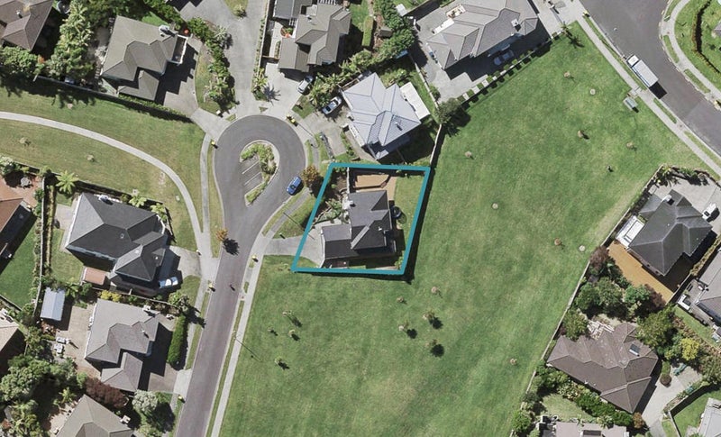 21 Ballintra Close, Pinehill, Auckland - Carousel 1