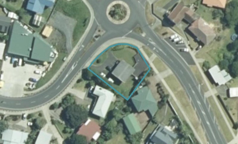 2 Bankart Street, Raglan, Raglan - Carousel 1