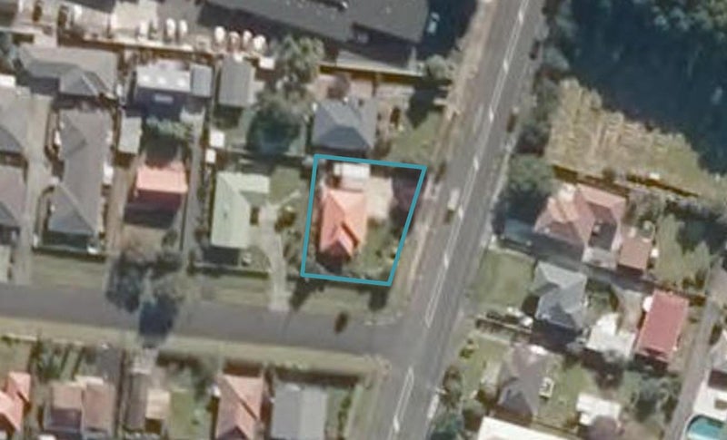 2 Pine Park Road, Onerahi, Whangarei - Carousel 1