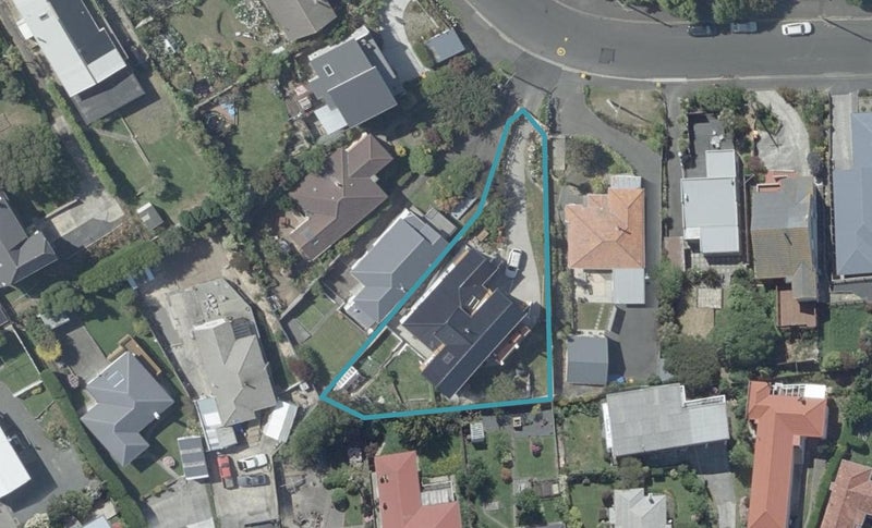 31 Earls Road, Saint Clair, Dunedin - Carousel 1