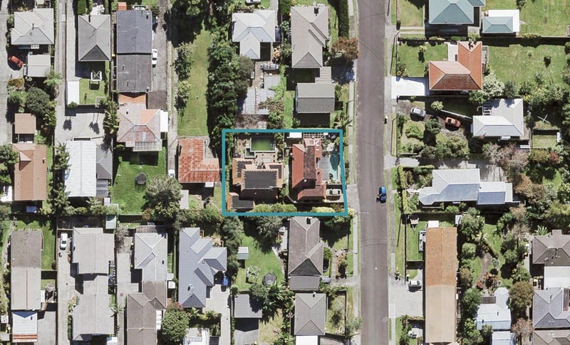 2/31 Tane Street, New Lynn, Auckland - Carousel 1