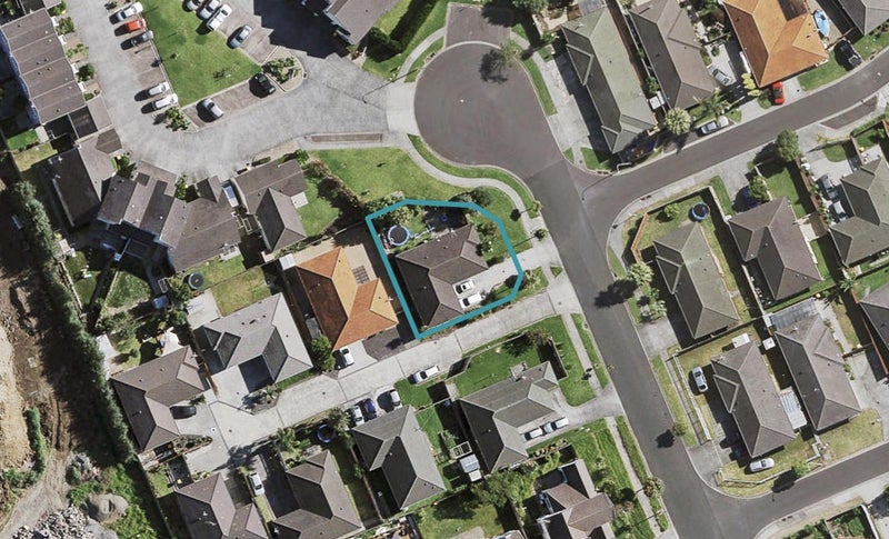 16 Alicante Avenue, Hillpark, Auckland - Carousel 1
