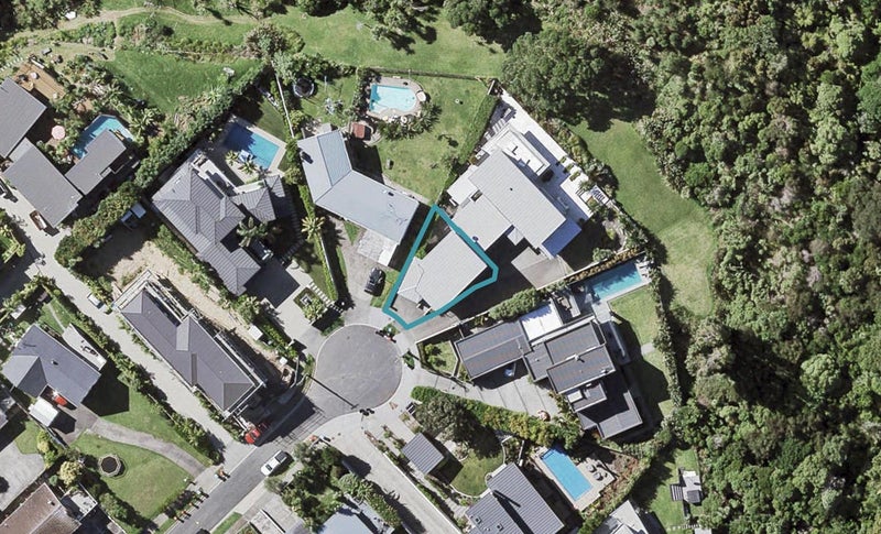 19 Calder Place, Wai o Taiki Bay, Auckland - Carousel 1