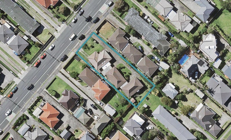 3/20 Shakespeare Road, Milford, Auckland - Carousel 1