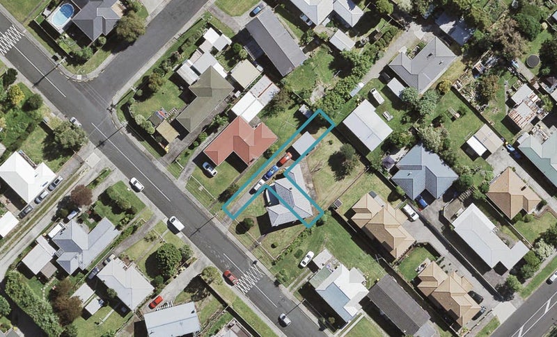4/1 Geordie Street, Henderson, Auckland - Carousel 1