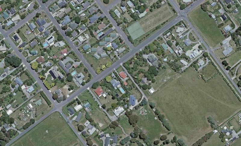 92 Regent Street, Martinborough, Martinborough - Carousel 1