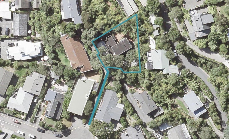 11A Taumaru Avenue, Lowry Bay, Lower Hutt - Carousel 1