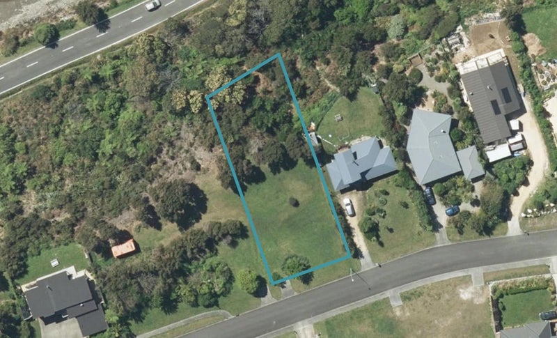 12 Ruataniwha Drive, Collingwood - Carousel 1