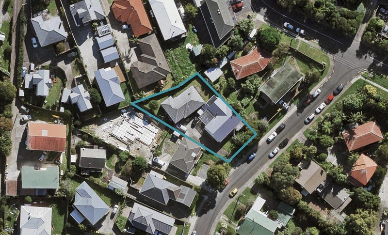 1/4 Merton Avenue, Glenfield, Auckland - Carousel 1