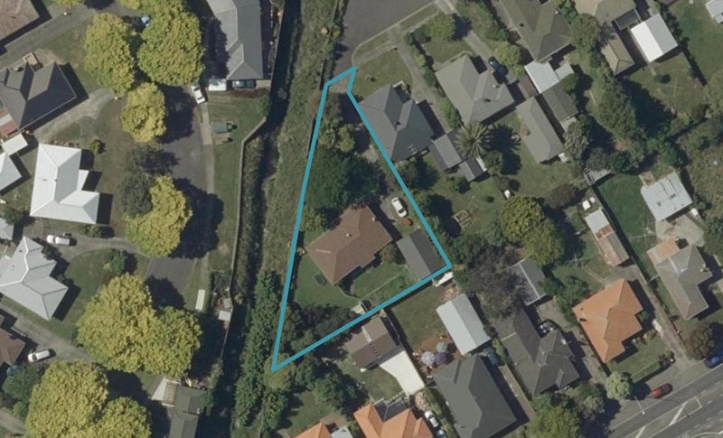 19 Hobson Place, Takaro, Palmerston North - Carousel 1