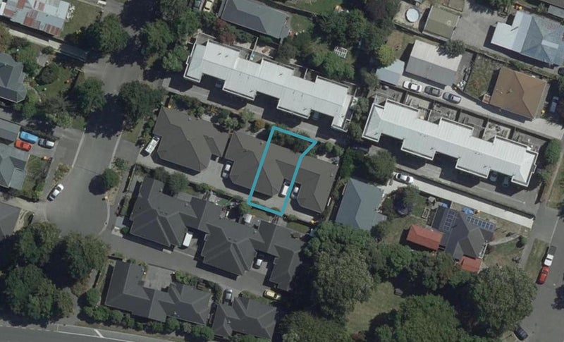 16D Defoe Place, Waltham, Christchurch - Carousel 1