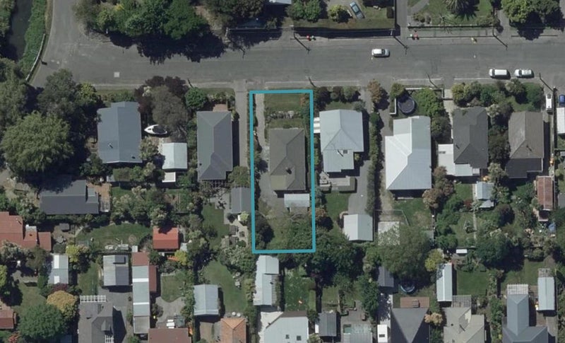 12 Sandwich Road, Beckenham, Christchurch - Carousel 1