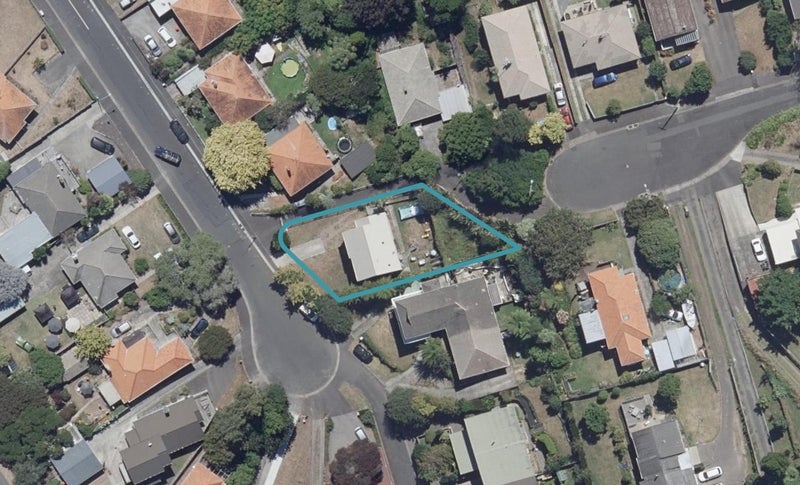 54A Plunket Terrace, Hamilton East, Hamilton - Carousel 1