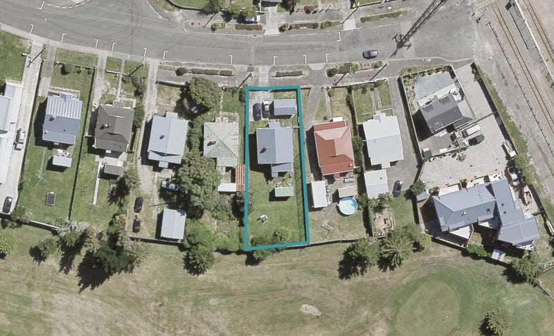 44 Elizabeth Street, Moera, Lower Hutt - Carousel 1