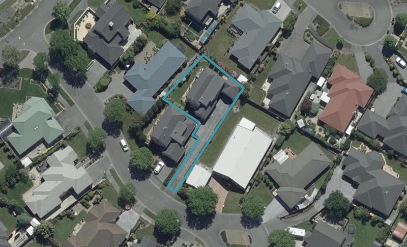 5A Dinglebay Place, Casebrook, Christchurch - Carousel 1