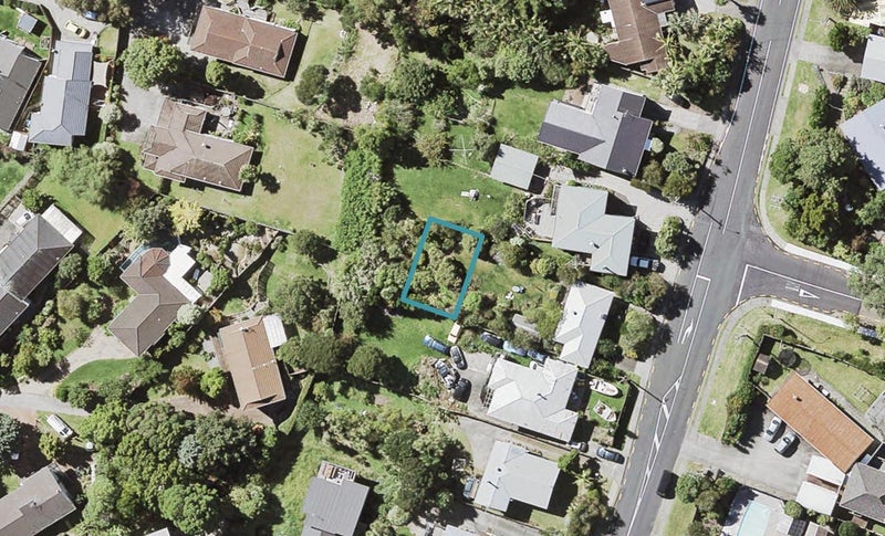 133D Arran Road, Browns Bay, Auckland - Carousel 1