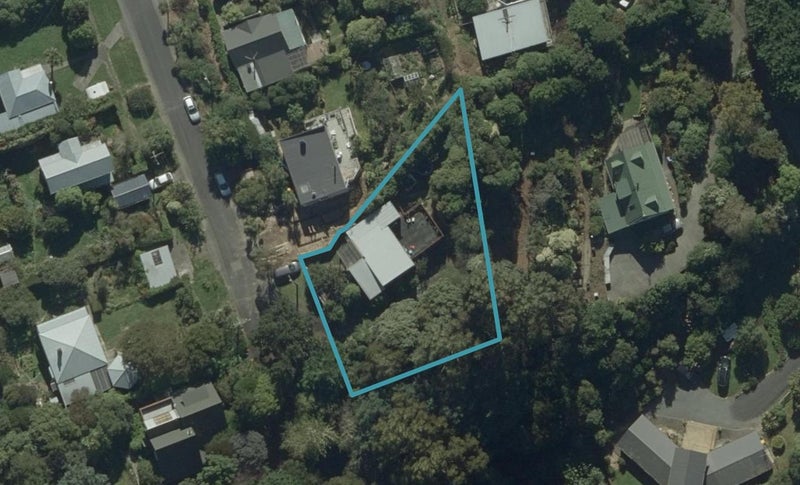 23 Moerangi Street, Broad Bay, Dunedin - Carousel 1