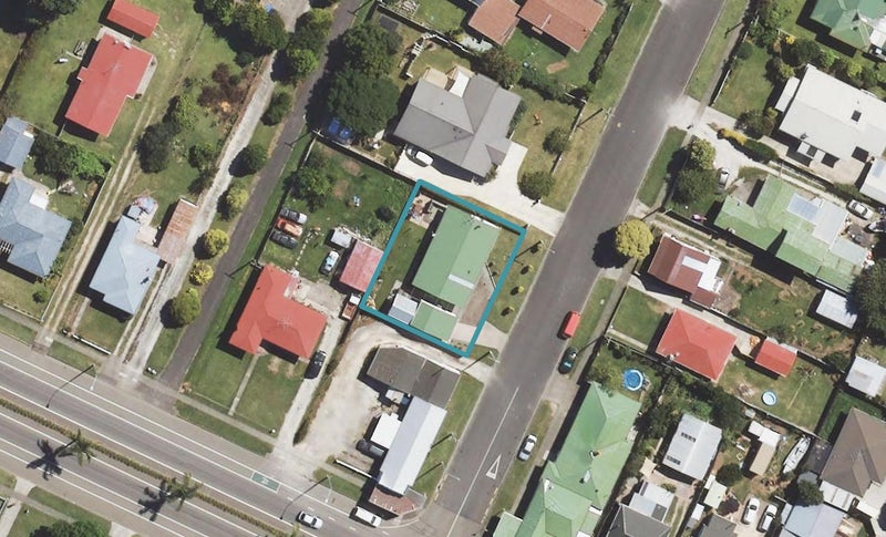 43 Albert Street, Te Hapara, Gisborne - Carousel 1