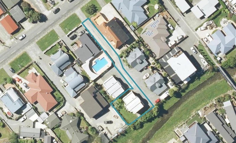 29C Beach Road, Waikawa, Picton - Carousel 1