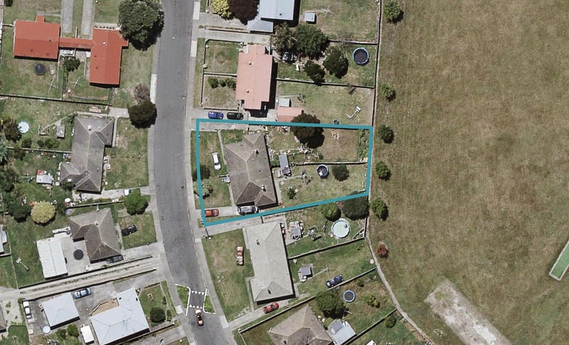 504 Lowe Street, Camberley, Hastings - Carousel 1
