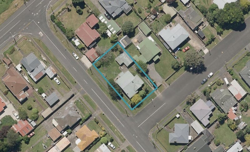 9 Collingwood Street, Whanganui East, Whanganui - Carousel 1