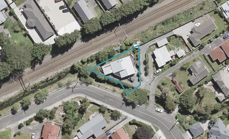 14 Terminus Street, Silverstream, Upper Hutt - Carousel 1
