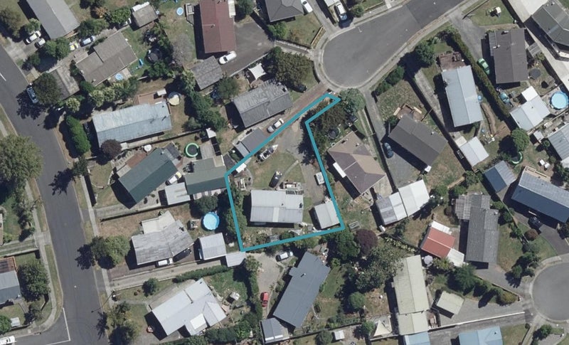 21 Susan Place, Deanwell, Hamilton - Carousel 1