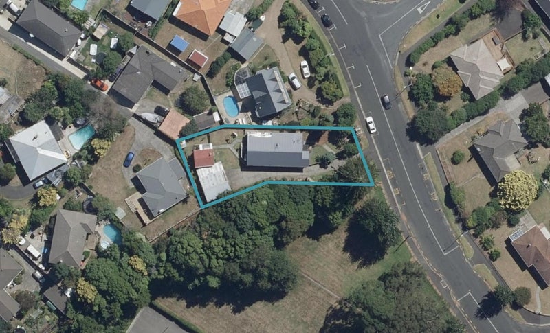 11 Mitcham Avenue, Forest Lake, Hamilton - Carousel 1