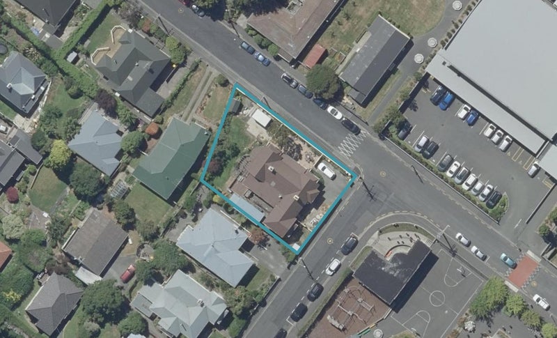 11 Oban Street, Kaikorai, Dunedin - Carousel 1