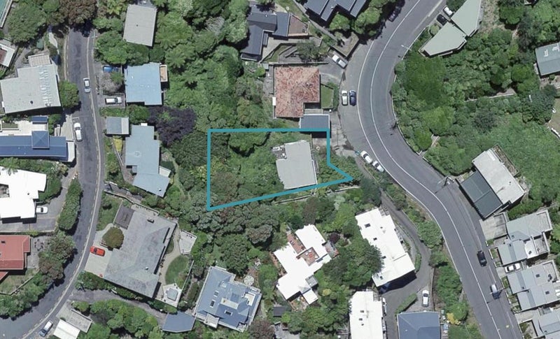 140 Raroa Road, Aro Valley, Wellington - Carousel 1
