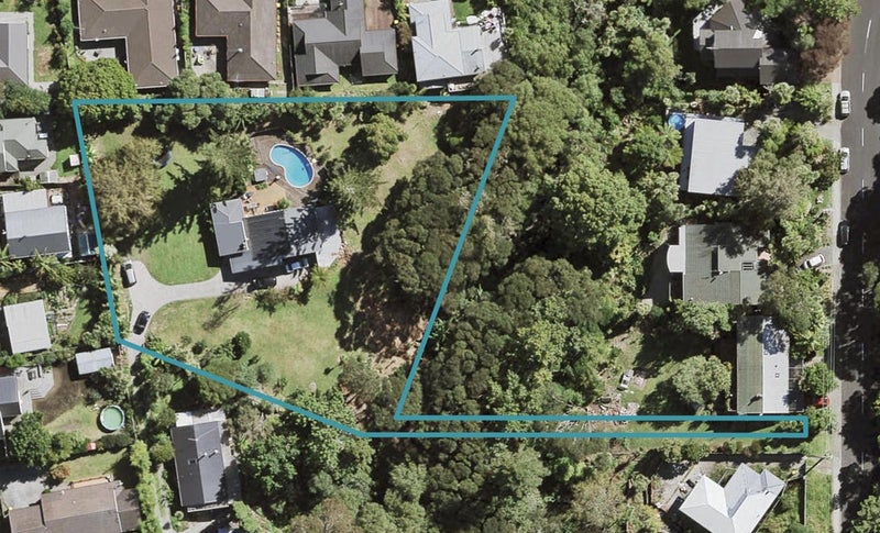 150A Atkinson Road, Titirangi, Auckland - Carousel 1