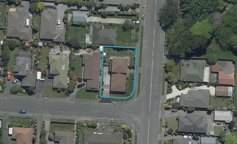 2 Regency Crescent, Redwood, Christchurch - Carousel 1
